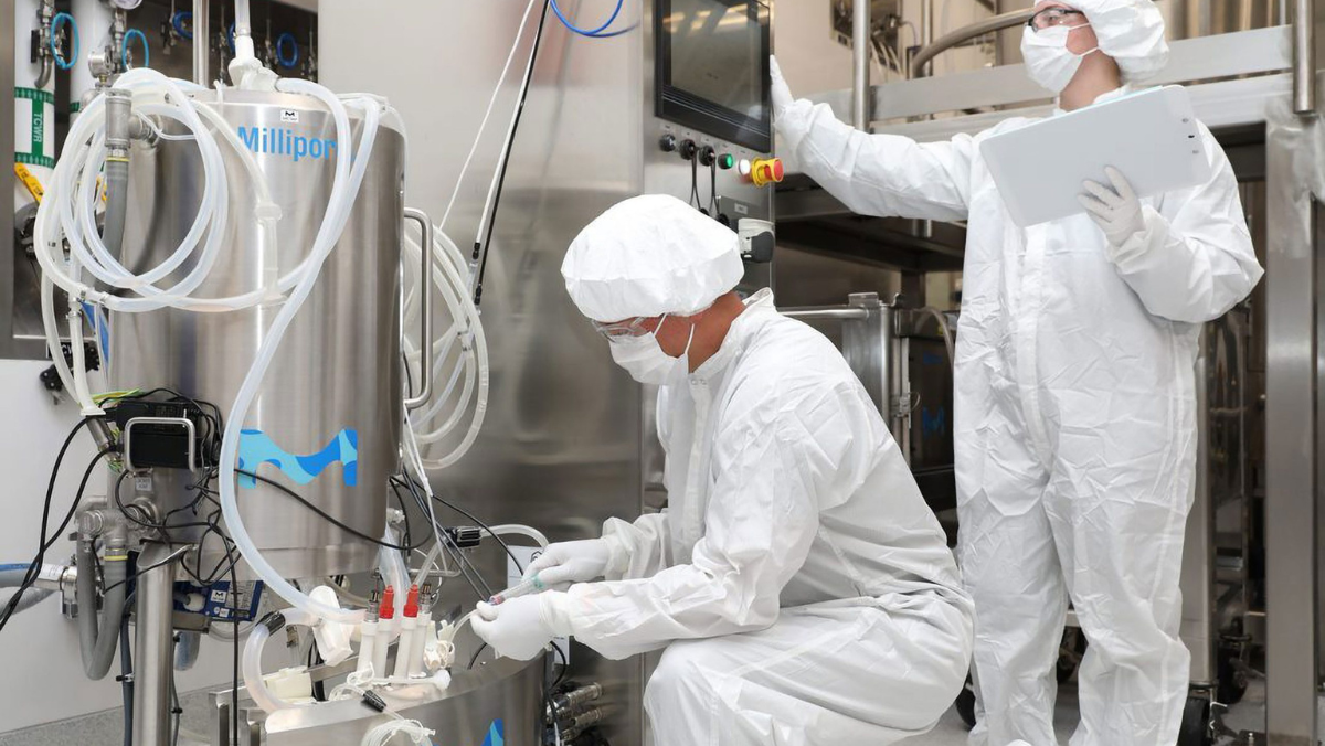 The Race to Reinvent AAV Manufacturing Gains New Fuel